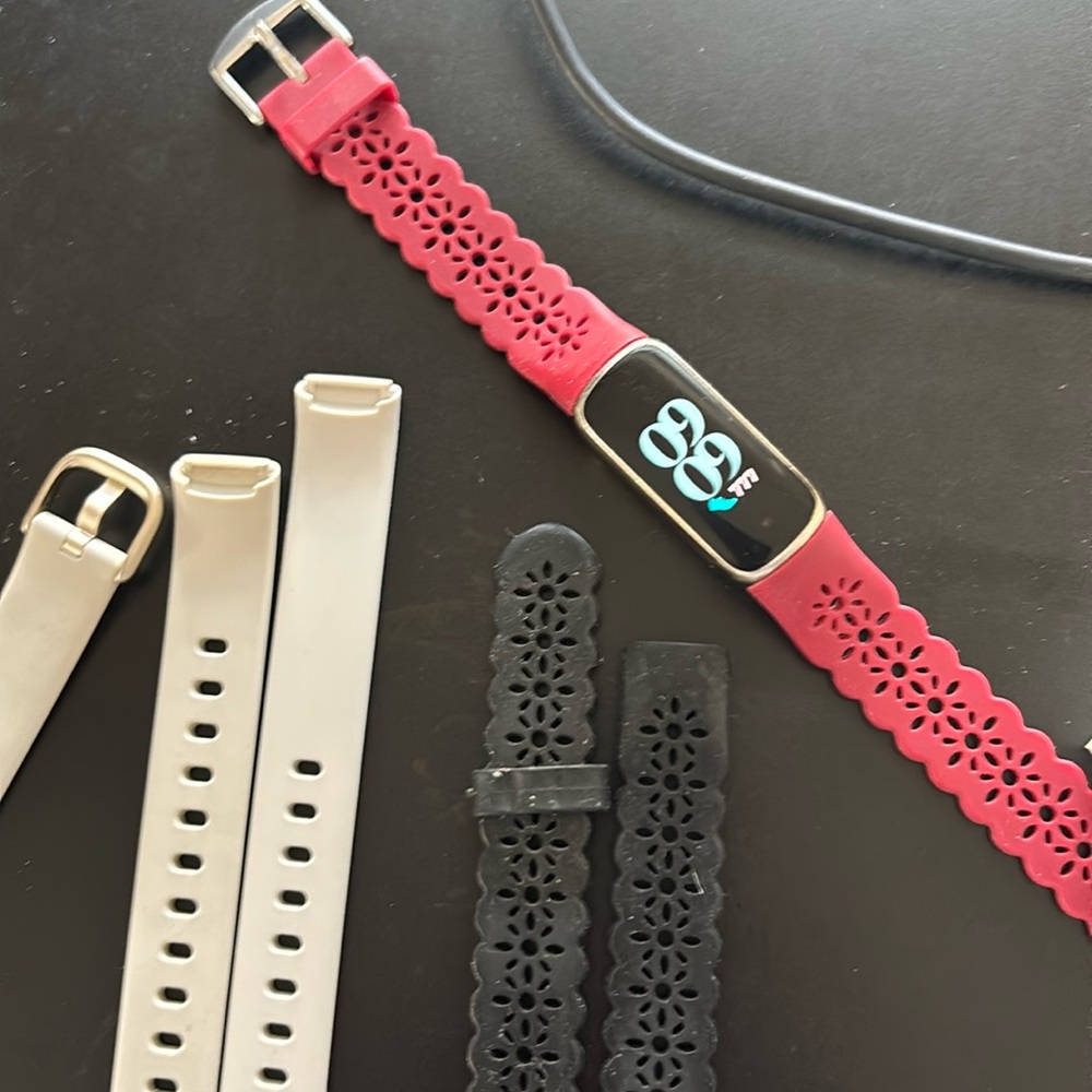 Fitbit Luxe